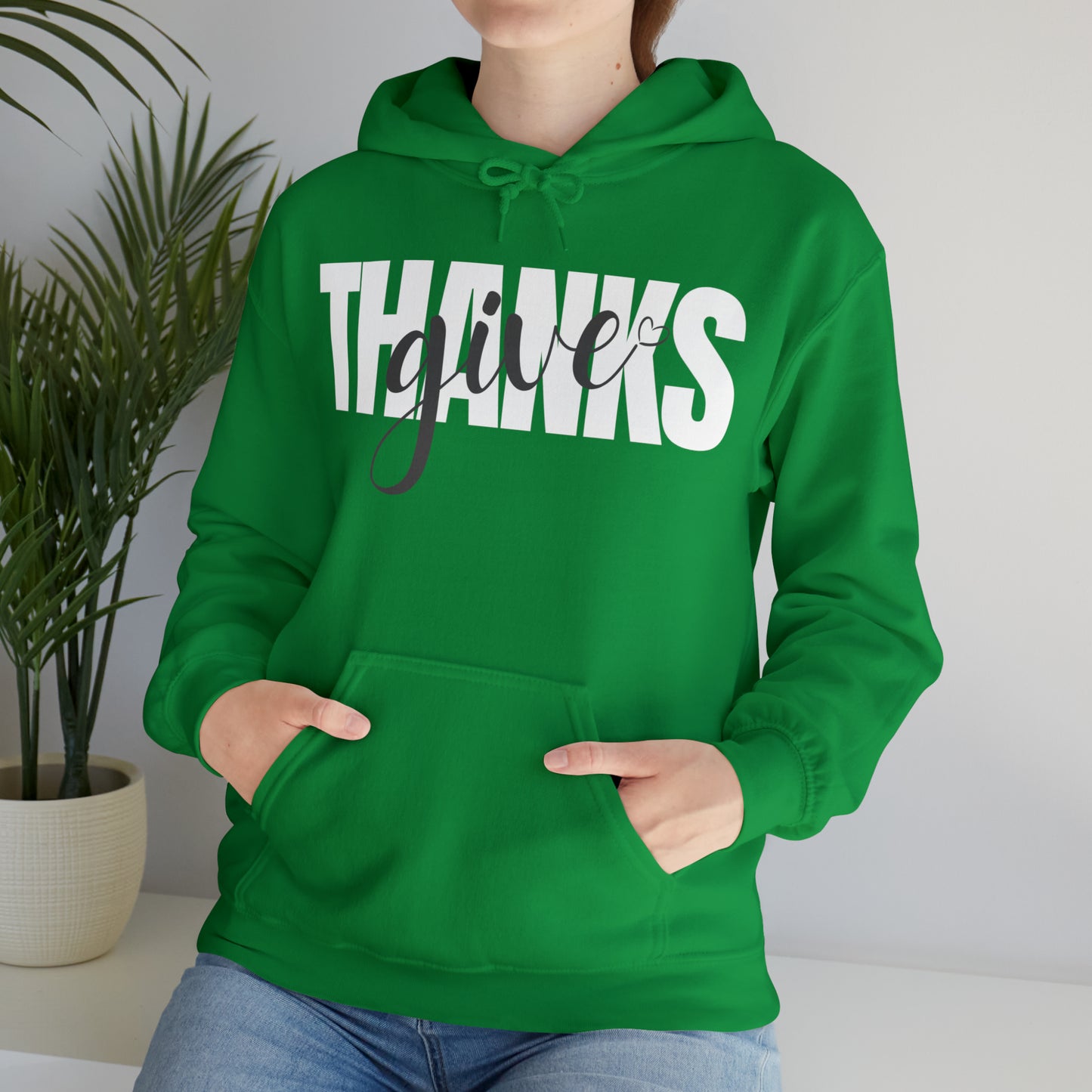 GIVE THANKS Unisex Heavy Blend™ Hooded Sweatshirt